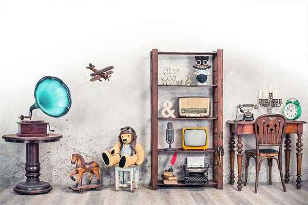 Buyers of art & antiques